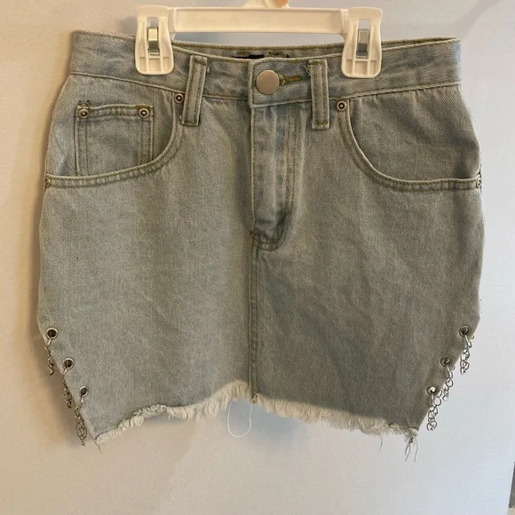 PrettyLittleThing Chain Detail Denim Mini Skirt with raw hem US Size 2