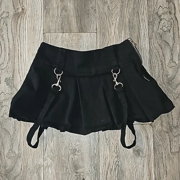 The Grave Girls mini skirt black embroidered bat winged vampire 🧛‍♂️hg01