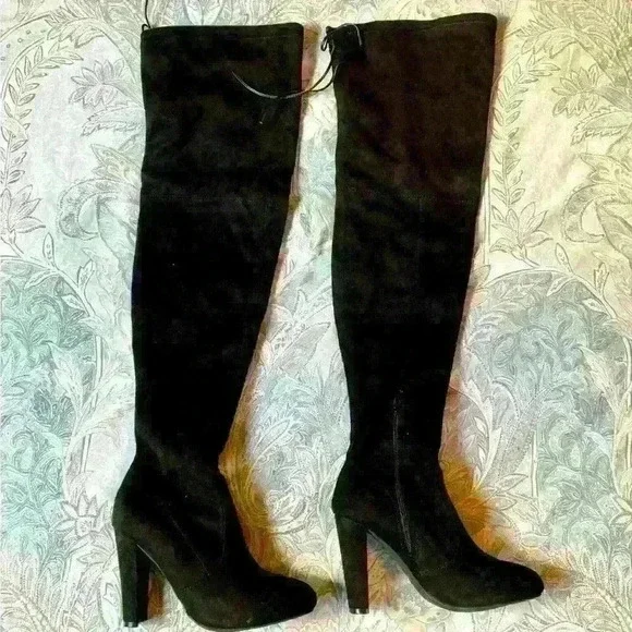 Thigh high boots👌