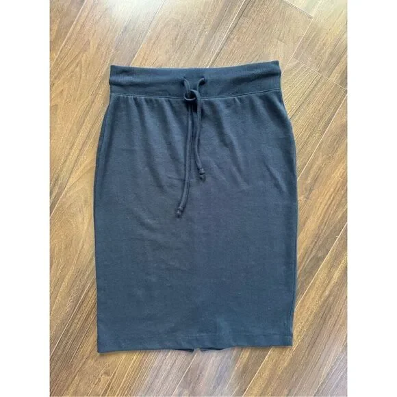 Alternative S black knit skirt NWOT