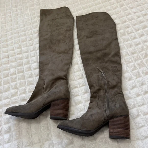 Banana Republic 8 Green Suede Over the Knee Boots ~ Boho Festival Western