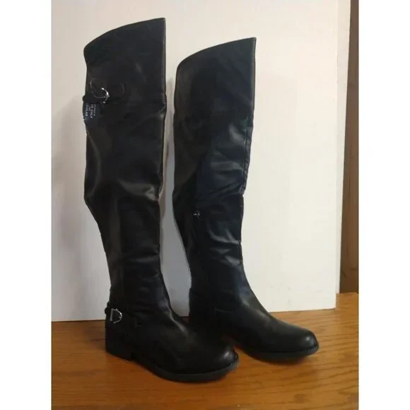 Knee-High Black Leather American Rag AADARRAP Boots 9.5M With Buckle Accents & Z