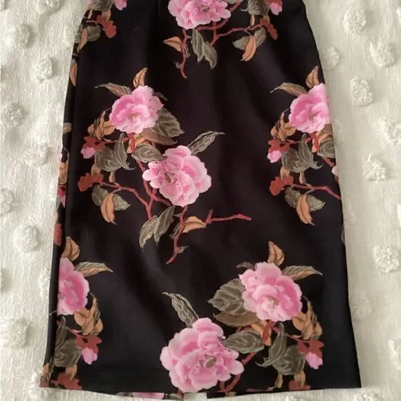 Philosophy pencil skirt XS stretch pastel floral pink, black