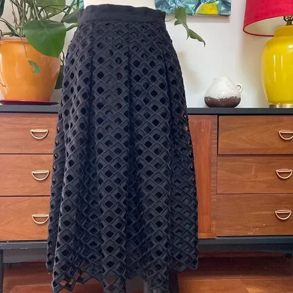 White House Black Market A-Line Lattice Skirt