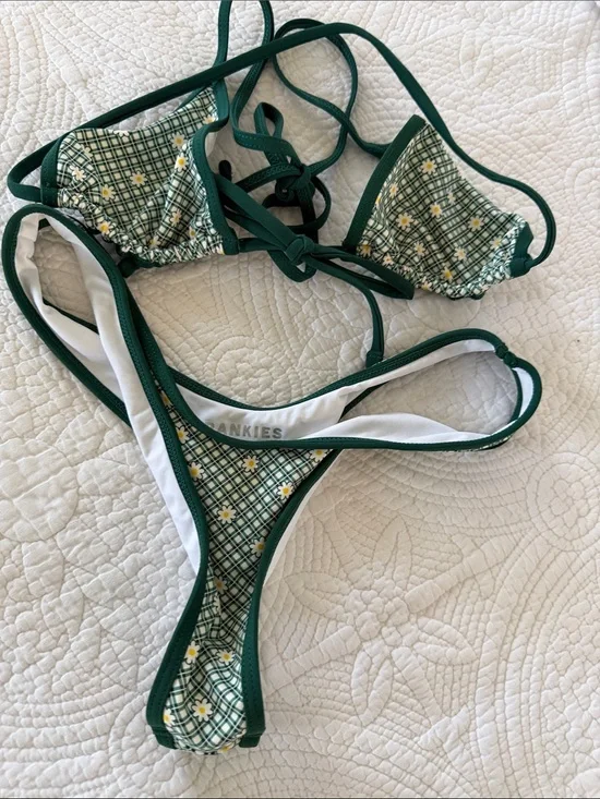 Frankie’s Bikinis Lumia Triangle top & Full Moon Micro Bikini Bottom