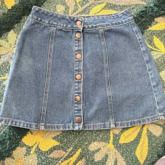 BRANDY MELVILLE DENIM MINI SKIRT BUTTON DOWN SIZE 26 100% COTTON BLUE