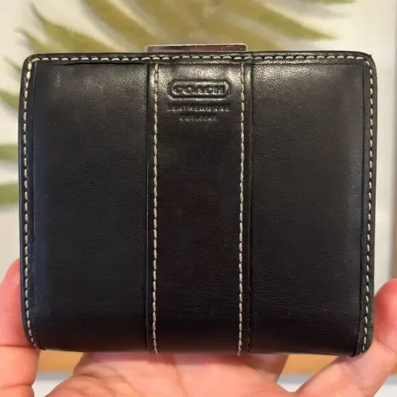 Vintage Coach Glove Tanned Black Leather Kisslock Wallet Coin Purse Frame RARE