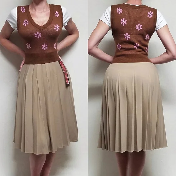 Deadstock Vintage 70s Caper-mates Stretchy Khaki Top-stitch Pleat Midi Skirt 12