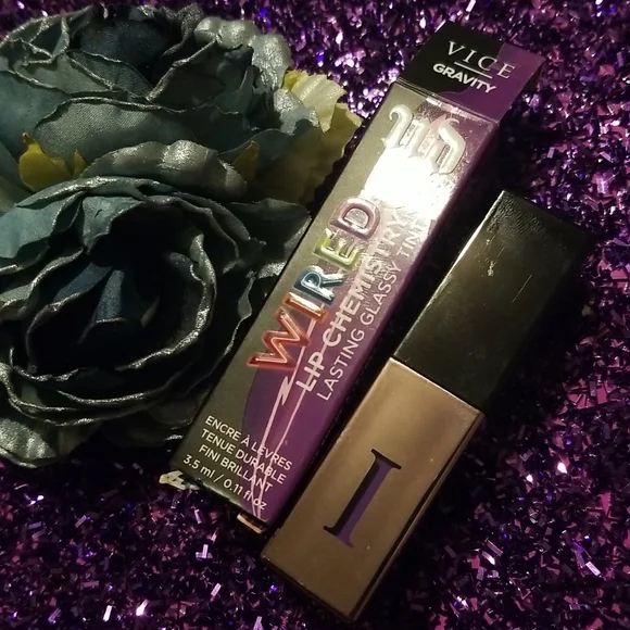 ❇️🧚‍♀️GRAVITY Urban Decay DISCONTINUED Wired Lip Chemistry NWT