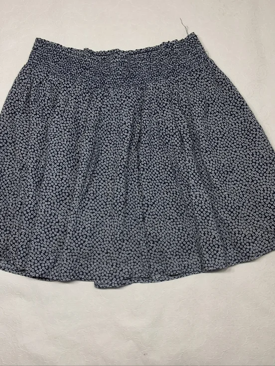 Old Navy Blue Floral Mini Skirt Size L