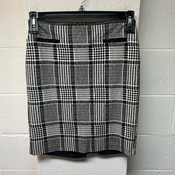 Talbots Black and White Glen Plaid Pencil Skirt