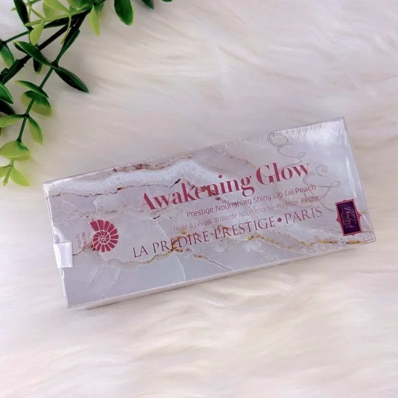 Awakening Glow Prestige Nourishing Peach Shiny Lip‎ Oil