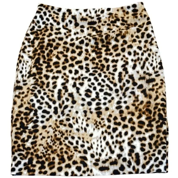 Size 2P Worthington Leopard Print Pencil Skirt Side Slit