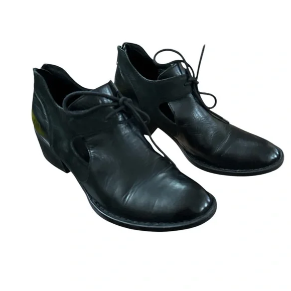 Born Celia Cutout Black Leather Booties, Sz:9.5