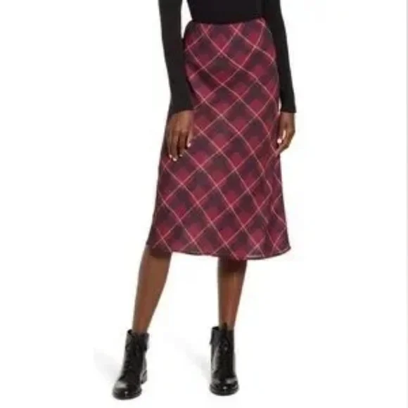 BAND OF GYPSIES ​A-Line Column Plaid Midi Skirt Black & Burgundy Argyle, size S