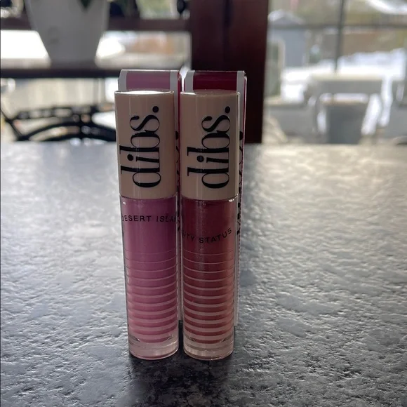 Dibs Beauty Go To Glossy Balm in Rock Candy or MIMS mega shiny pretty gloss