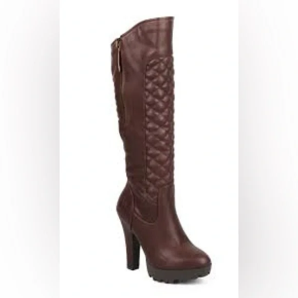 Women’s Wild Diva Lounge Brown Quilted Lug Heel Knee High Boots Size 7 US!
