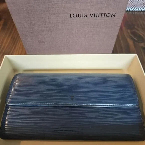 Authentic Louis Vuitton Blue Epi Long Wallet