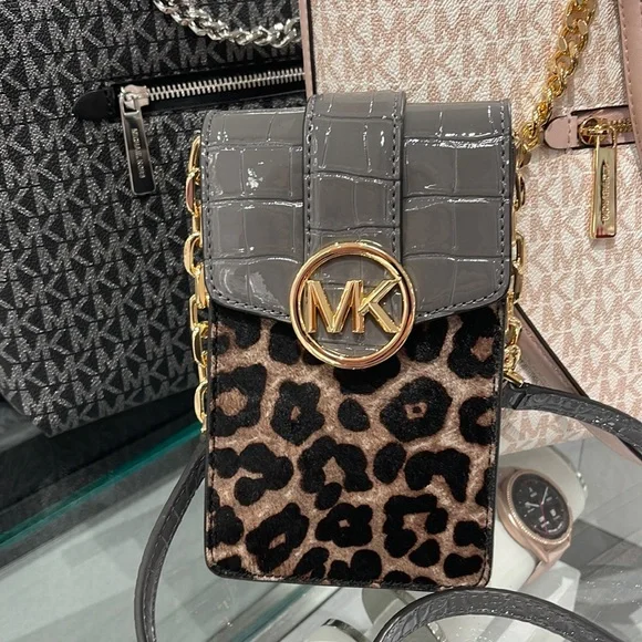 Michael Kors Carmen Small NS Phone XBODY HairCalf HTHR Gray Multi