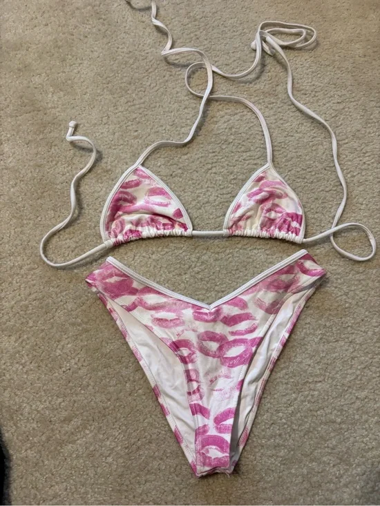 Frankie's Bikinis Sydney Sweeney Lipstick Bikini Set