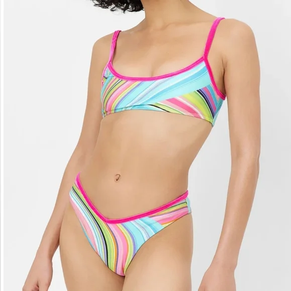 New!Frankie's Bikinis‎ Dallas Shine Bralette Bikini Top