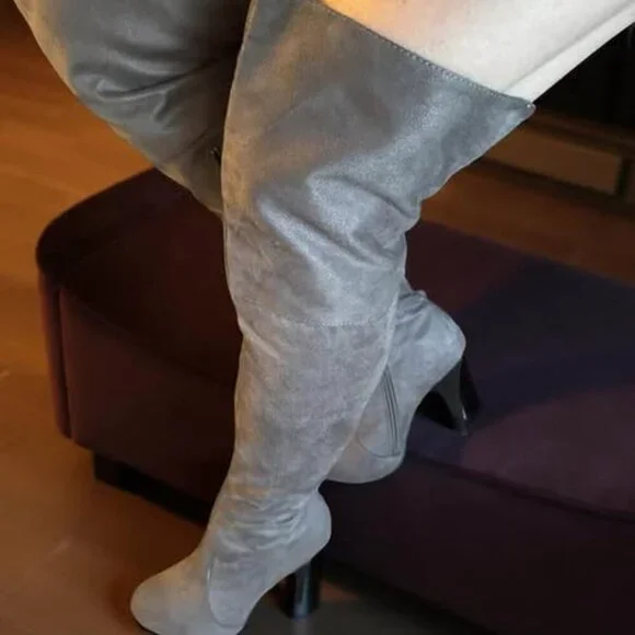 OVER THE KNEE BOOTS