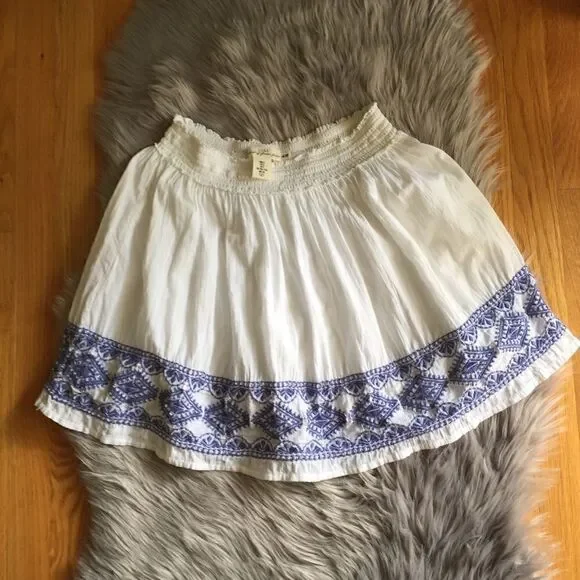 Women’s Small L.O.G.G. White/ Blue Skirt Boho Bohemian Cottagecore