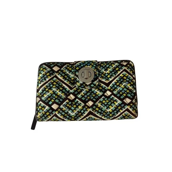 Vera Bradley Rain Forest RFID Turn Lock Wallet Quilted Zip Around