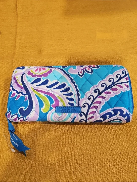 Vera Bradley 