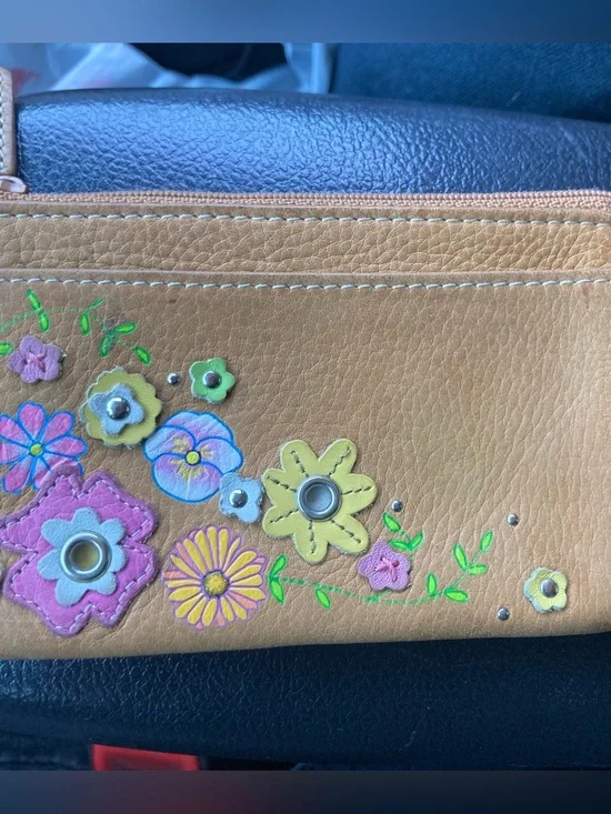 Fossil wallet