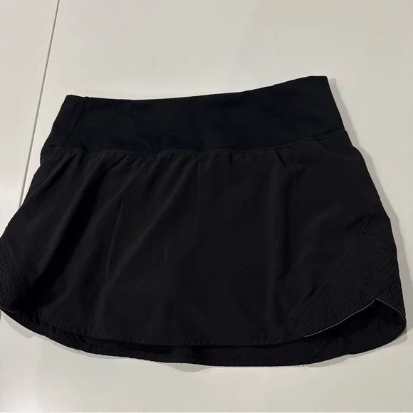 Lululemon Motionful Skirt 3.5