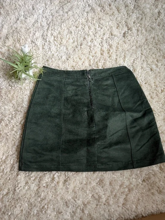 Soft faux suede Old Navy Forest Green Faux Suede Front-Zip A-Line Mini Skirt wit