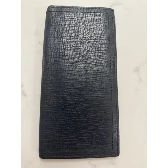 Louis Vuitton Black Long Epi Leather Brazza Wallet Authentic Designer Luxury