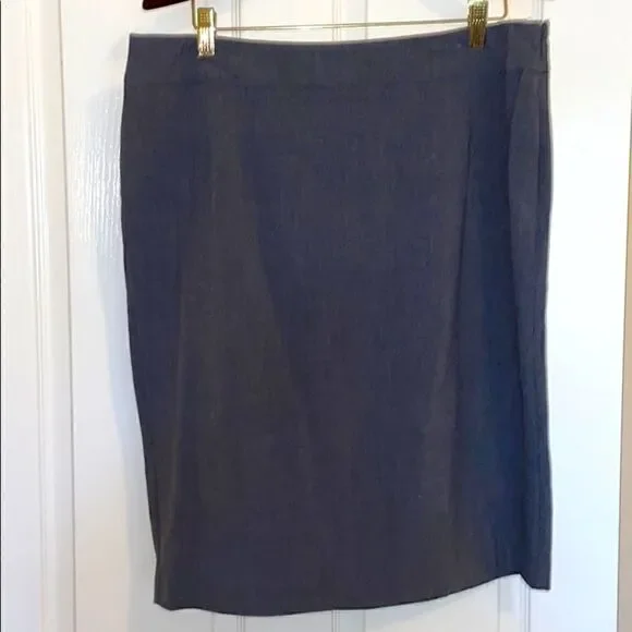 NY&C grey pencil skirt