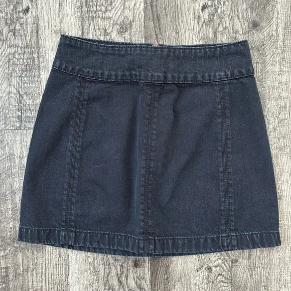 Free People Denim Skirt ✧ Black ✧ Size 0