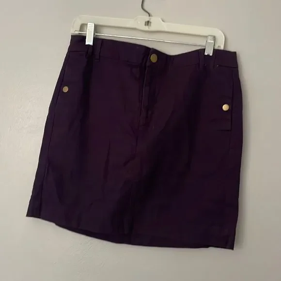 Skirt. GAP. Purple. Size 10 Stretch. EUC. Side pockets