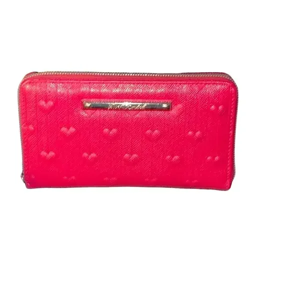Betsey Johnson hot pink heart wallet