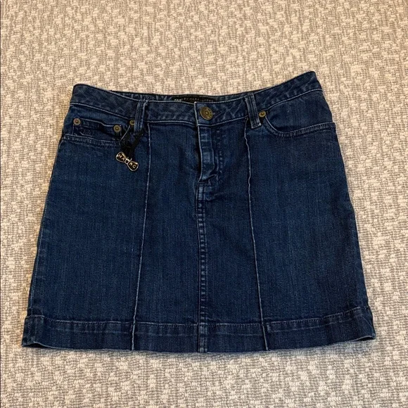 Marc Jacobs Dark Blue Denim Skirt - Women size 4