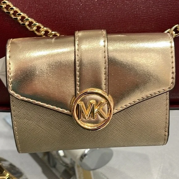 MICHAEL KORS CARMEN MEDIUM LOGO AND FAUX LEATHER WALLET PALE GOLD NWT