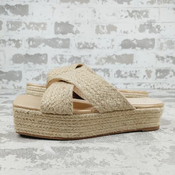 New Halston Network Cream Crisscross Strap Wedge Espadrille Sandal A609