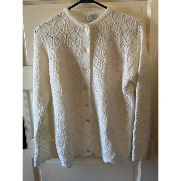 Vintage Jolie Knitwear White‎ Pointelle Open Knit Cardigan Sweater Wintuk Orlon