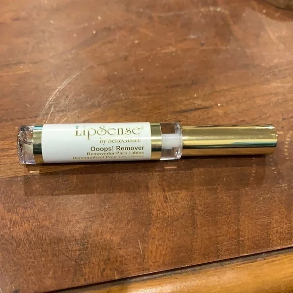 SEALED Senegence Ooops Remover