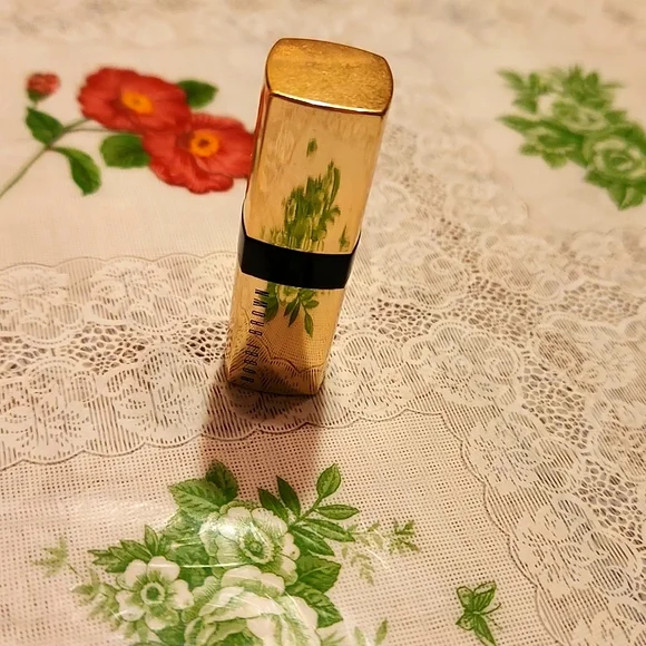 NWT BOBBI BROWN