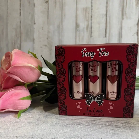 Sexy Trio‎ Satin Lipstick Set