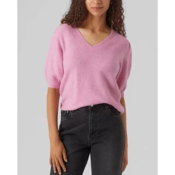 VERO MODA ELLY PUFF SLEEVE SOFT VNECK SWEATER ❤️NWT❤️