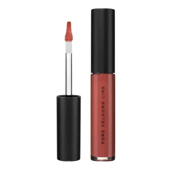 Zoeva Pure Velours Lips in Natural Aesthetic