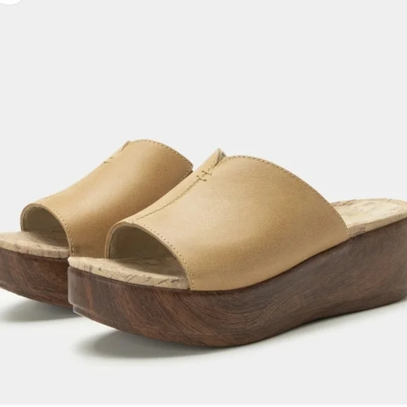 Alegria Triniti Slide Sandals - Fawn