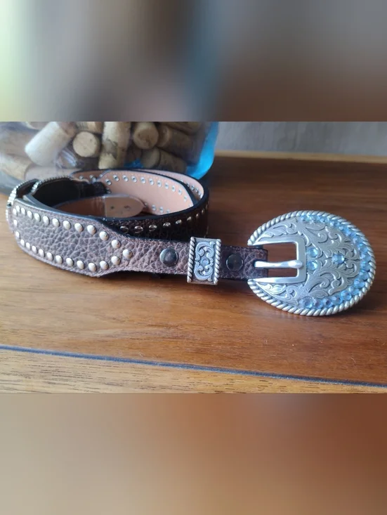 Ariat Women's Rhinestone Studded Full Grain Leather Belt