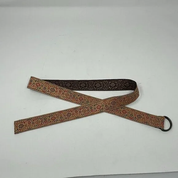 Double D-ring belt 40 in. ribbon embroidered red tan