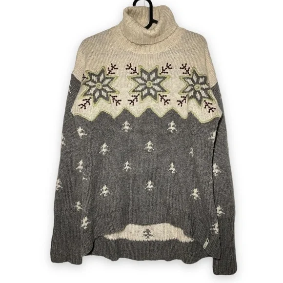 VINTAGE Woolrich Nordic Turtleneck Sweater size M